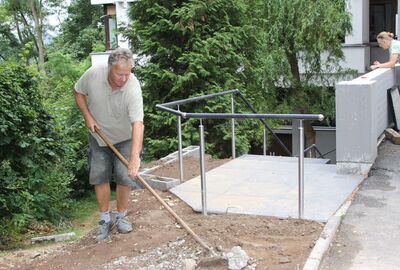 Kostenloser Flexo Außenhandlauf für das Haus der Familie in Schönstatt